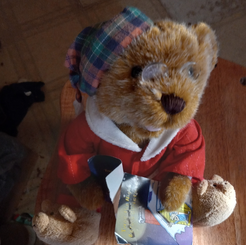 Christmas bear - Picture 2 of 3